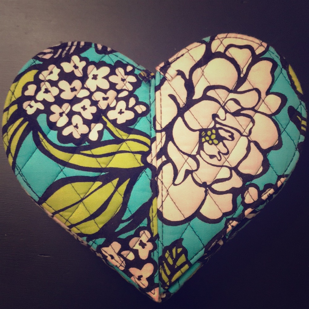 Vera Bradley Island Blooms Heart  Jewelry Box